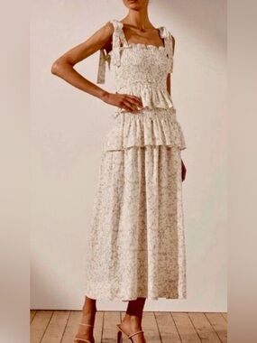 House of Harlow 1960 Cream Lace Midi Dress